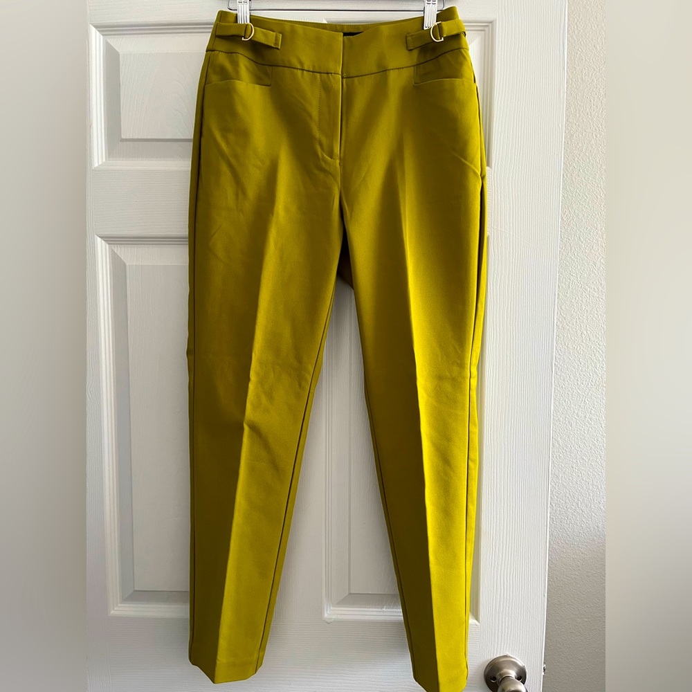 Green colored dress trousers, size 4, by New York and Company!